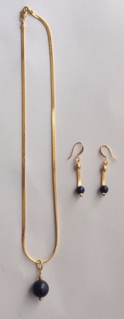 Lapis Lazuli hanger met een goud ketting+oorbellen