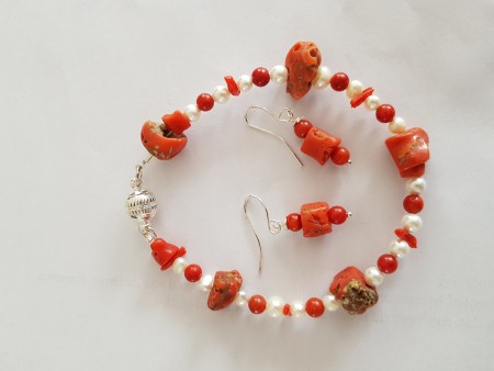 Koralen armband met parels